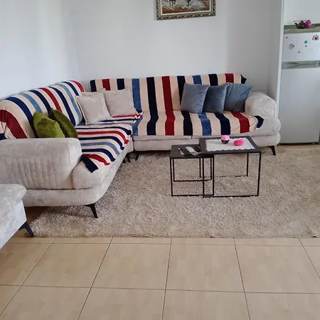 Kela Lägenhet Vlorë